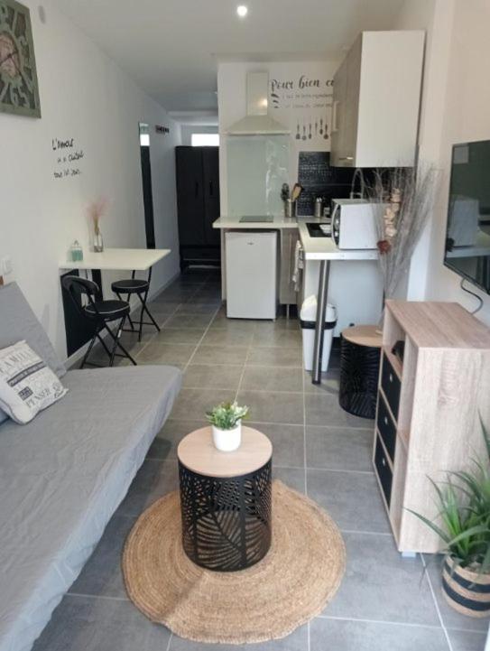 Studio Cosy Avec Jardin Proche Centre Et Plage มงต์เปอลิเยร์ ภายนอก รูปภาพ