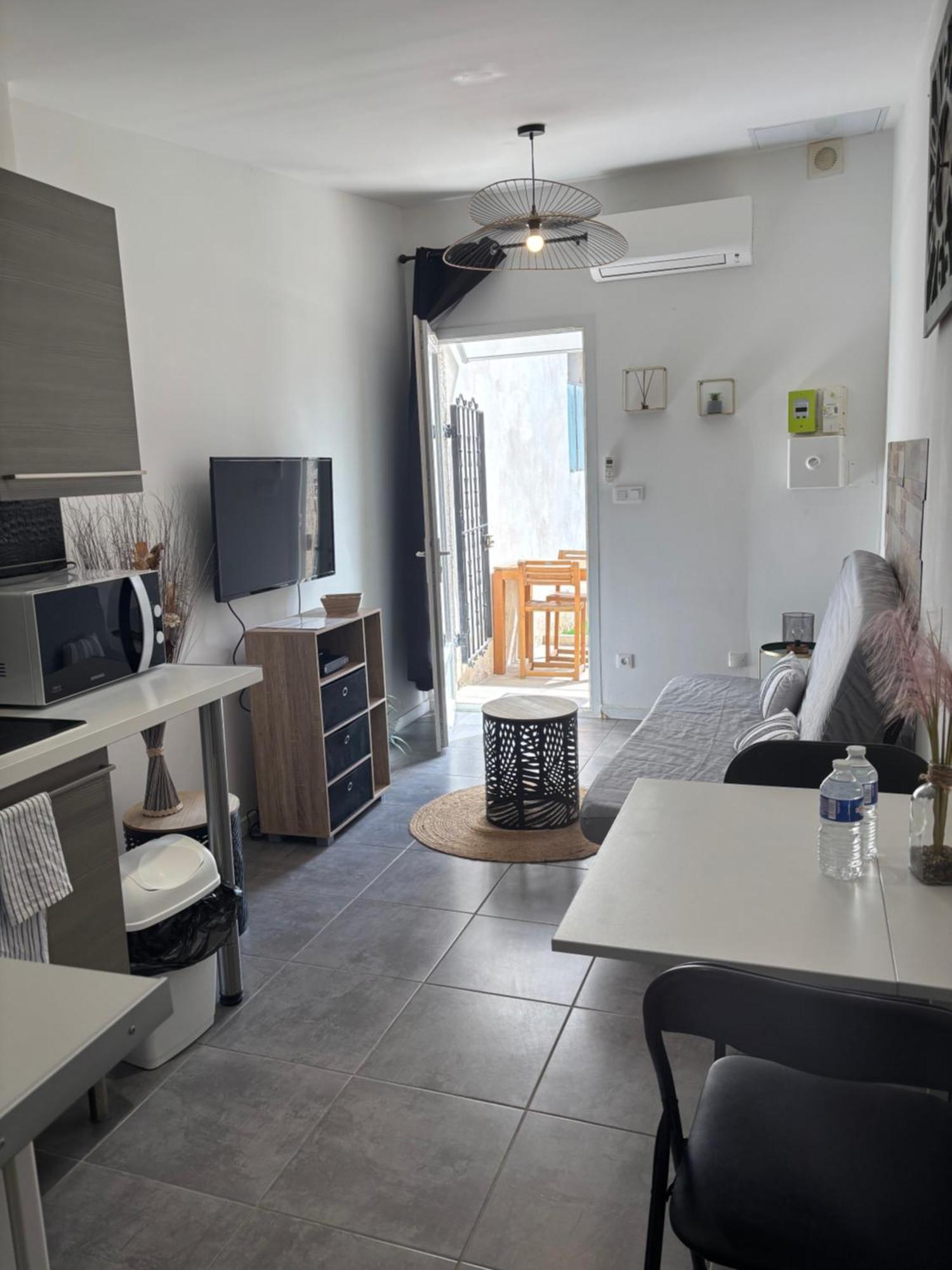 Studio Cosy Avec Jardin Proche Centre Et Plage มงต์เปอลิเยร์ ภายนอก รูปภาพ